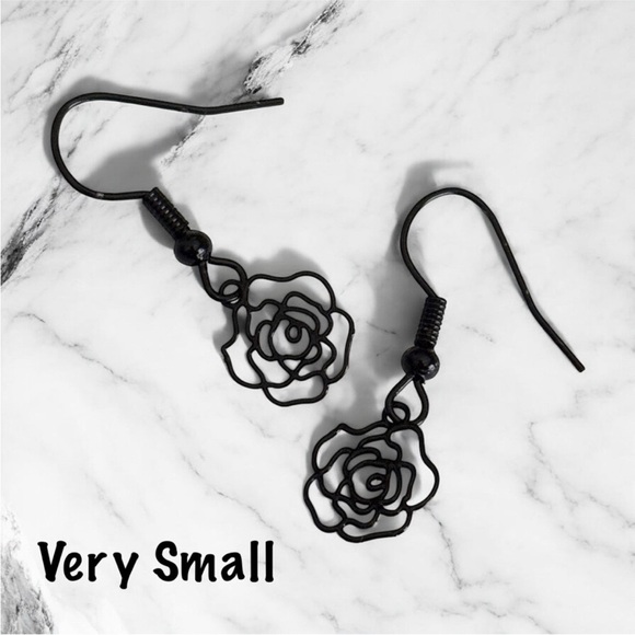 5 For $25💫Really Cool Black Filigree Rose Dangles (Very Small) - Picture 4 of 4